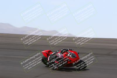 media/Apr-10-2022-SoCal Trackdays (Sun) [[f104b12566]]/Bowl (11am)/